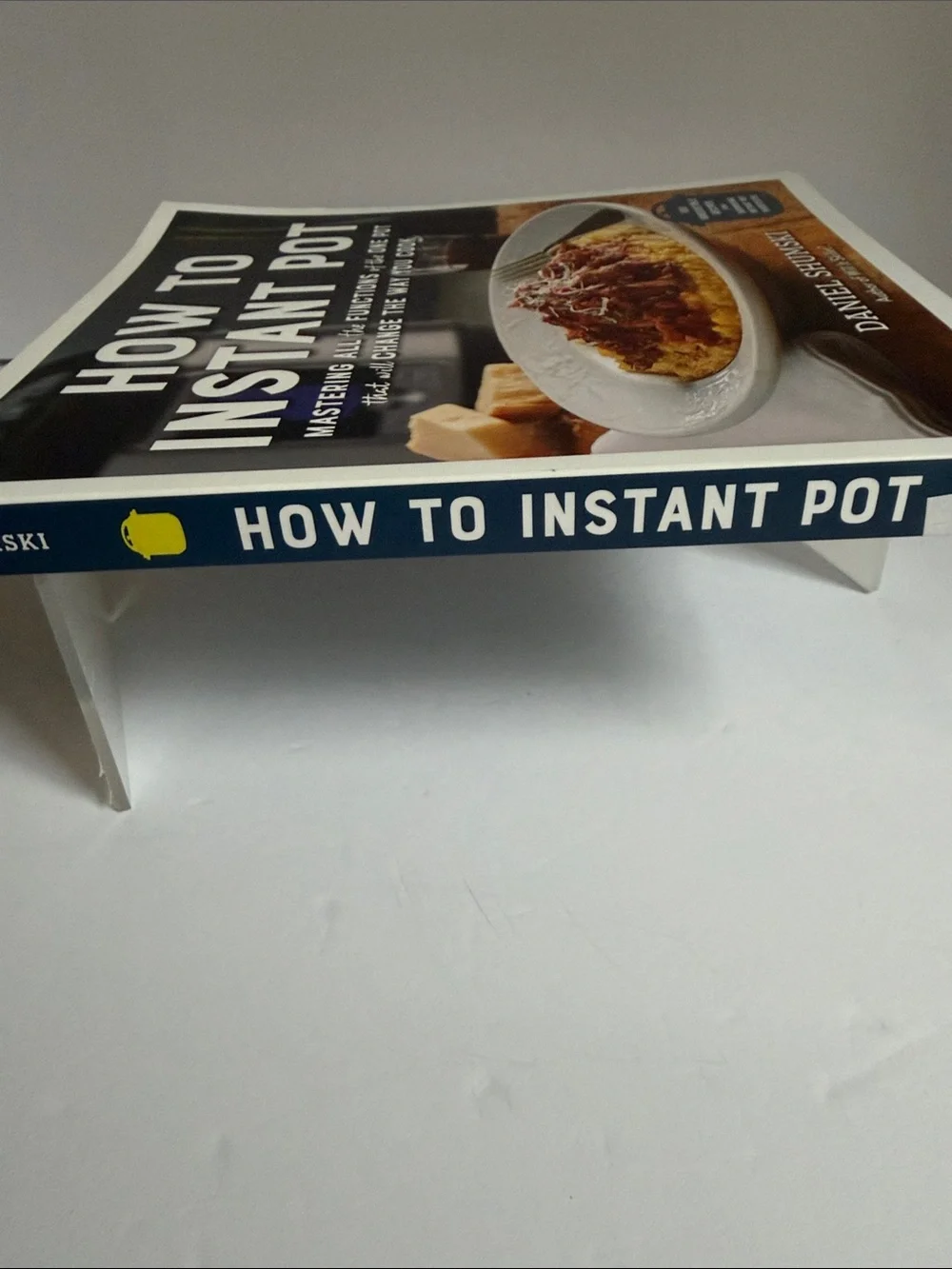 How to Instant Pot Cookbook by - White & Black Cover